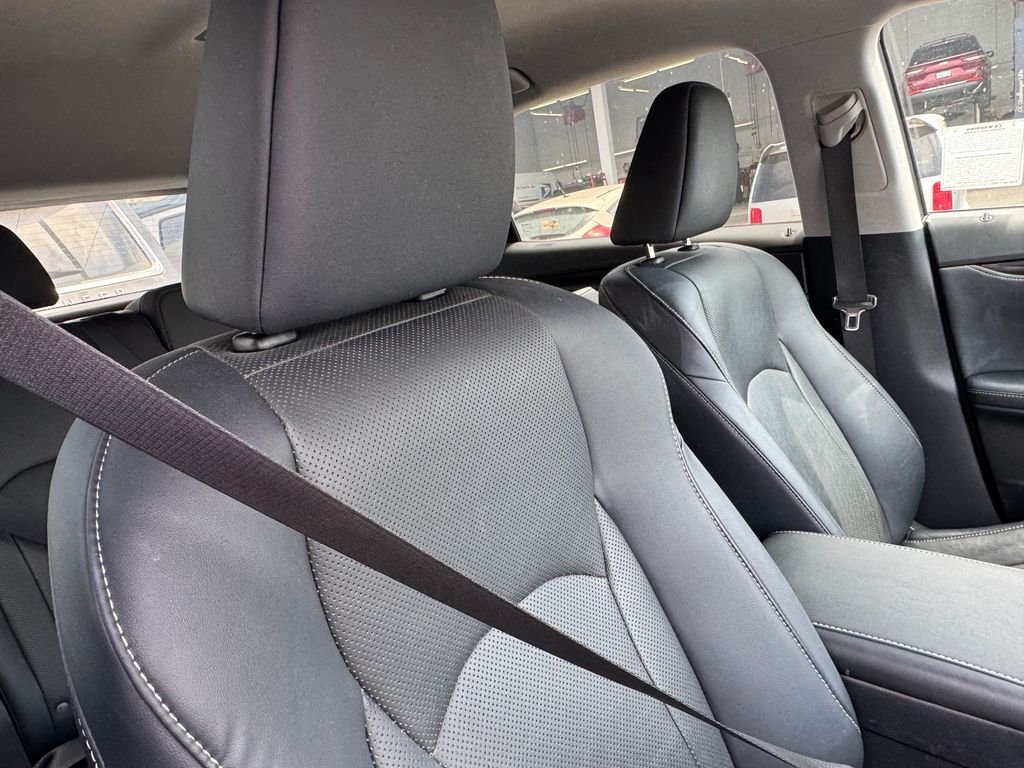 Used 2017  Lexus 350 image 15