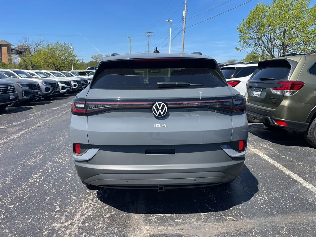 New 2026 Pure Gray Volkswagen Pro image 4