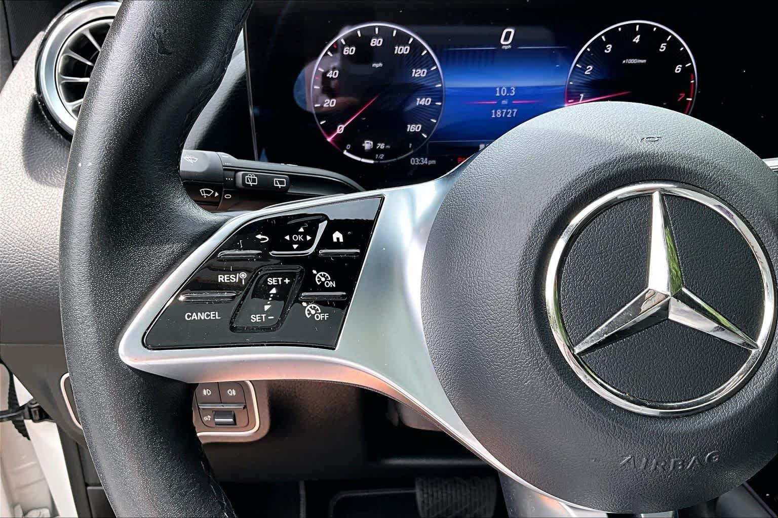 Used 2024 Polar White Mercedes-Benz GLA 250 image 24