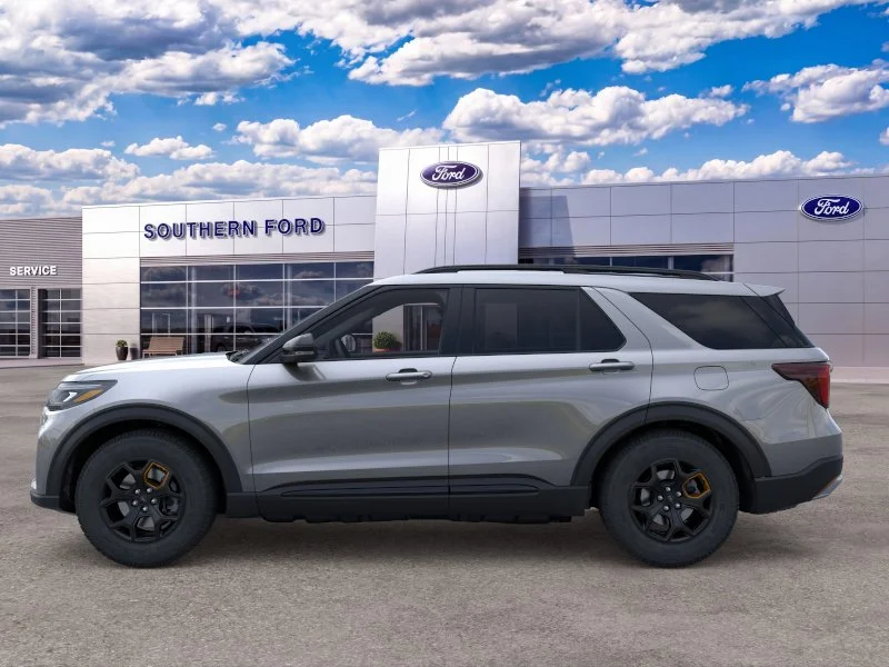 New 2026 Carbonized Gray Metallic Ford Tremor image 27
