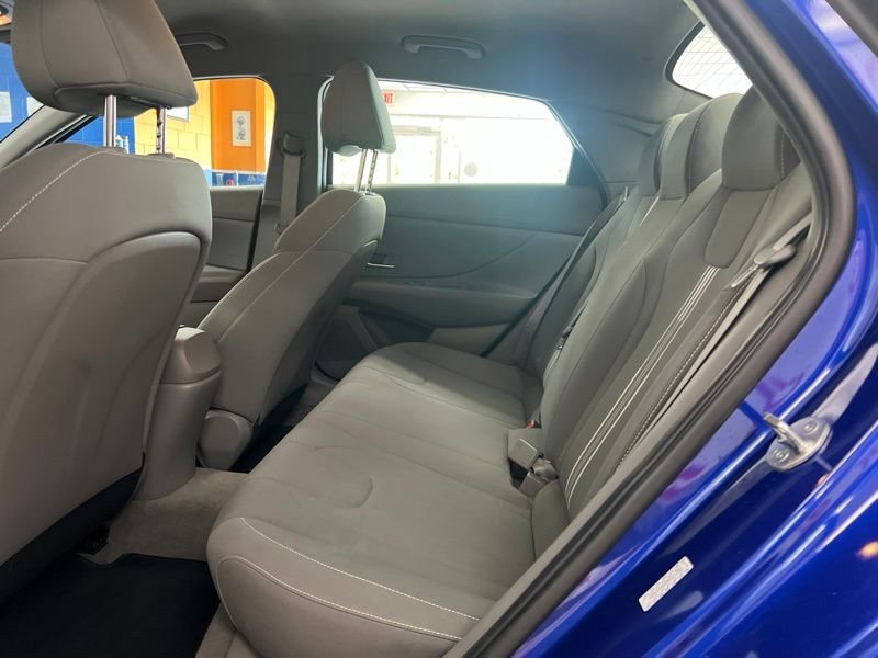 Used 2022 Blue Hyundai SEL image 15