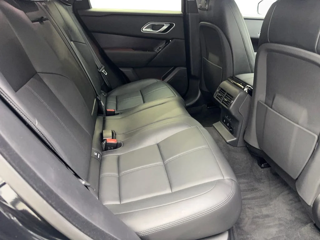 Used 2026 Black Land Rover Dynamic SE image 40