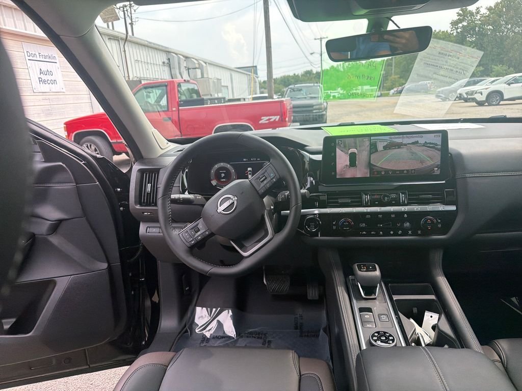 Used 2026 Black Nissan Platinum image 16