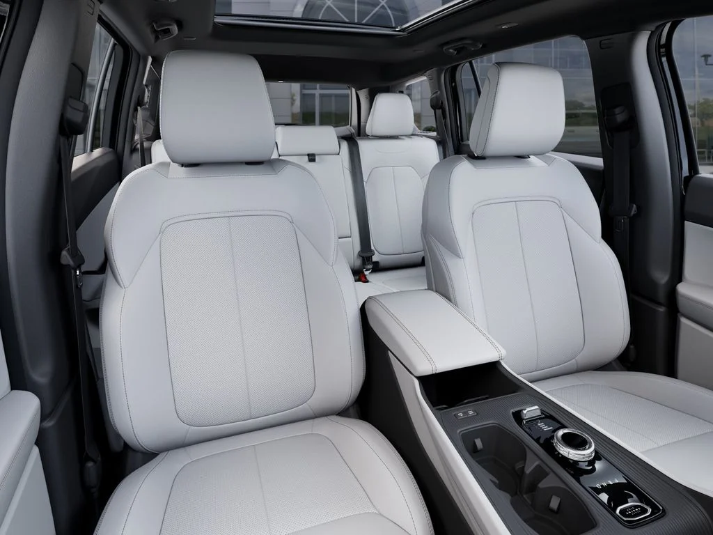 New 2026 Diamond Black Crystal Pearlcoat Jeep Limited image 17