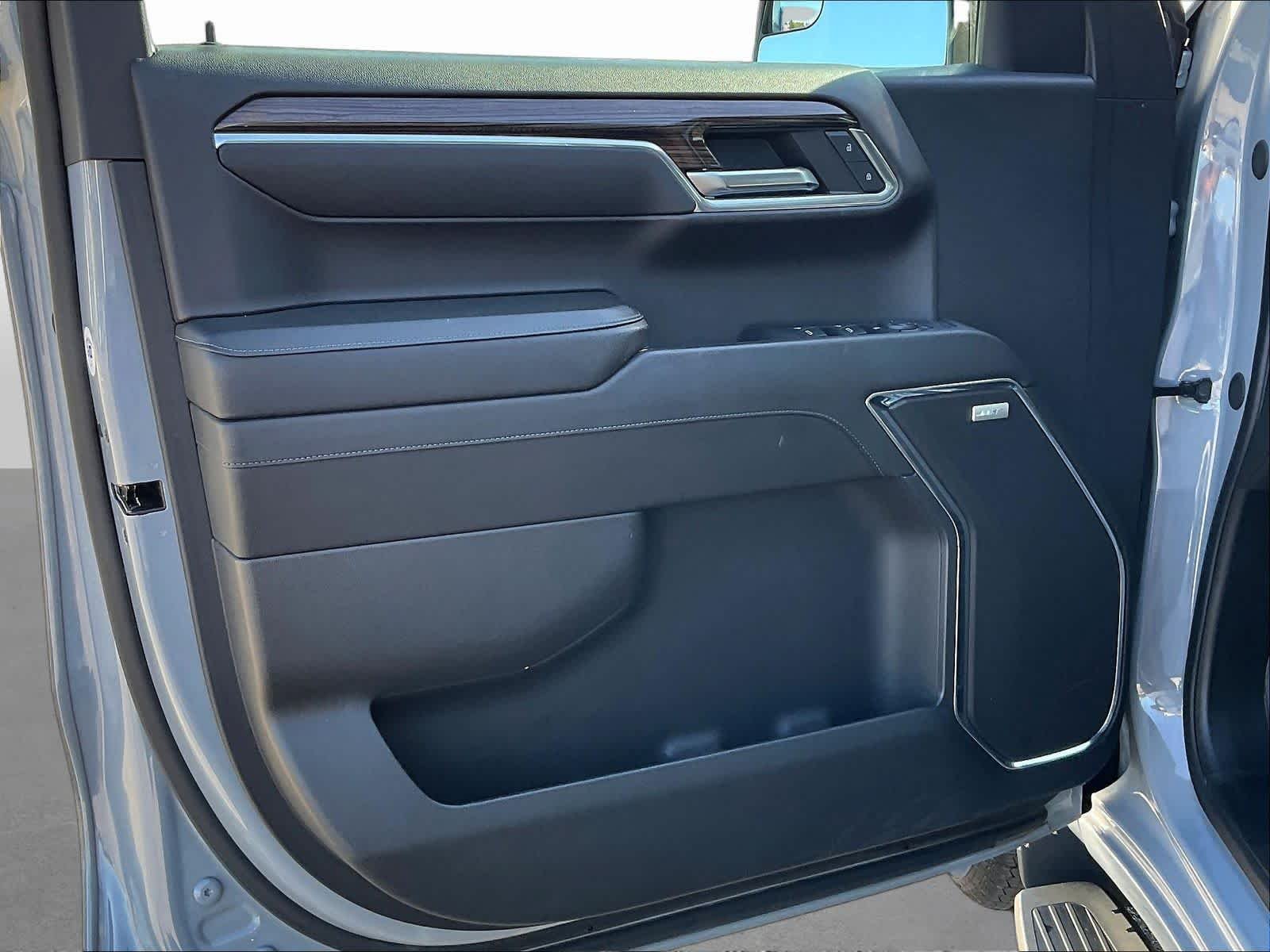2024 Chevrolet Silverado 1500 RST - Photo 23