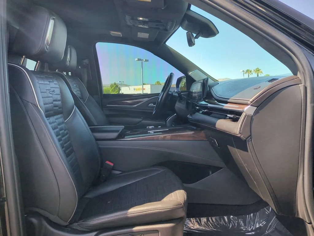 Certified Used 2023 Black Raven Cadillac Premium Luxury Platinum image 39
