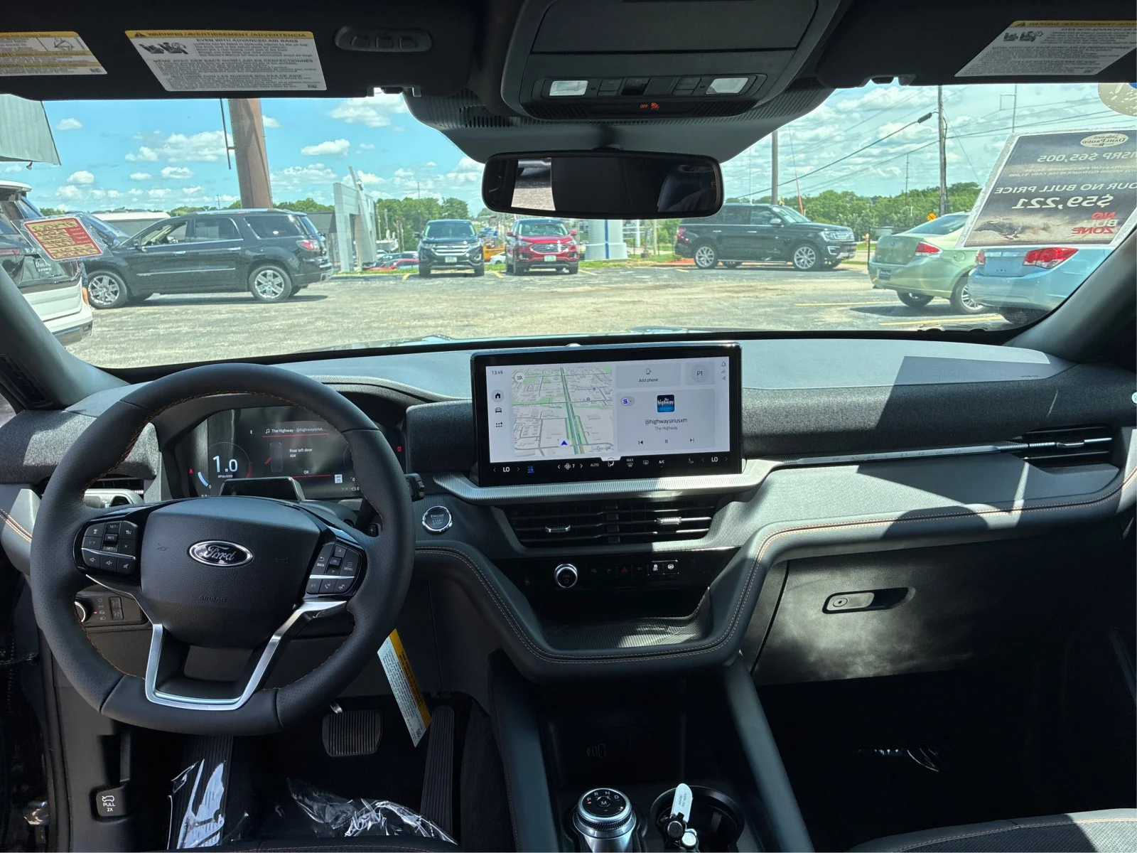 New 2026 Carbonized Gray Metallic Ford Tremor® image 22