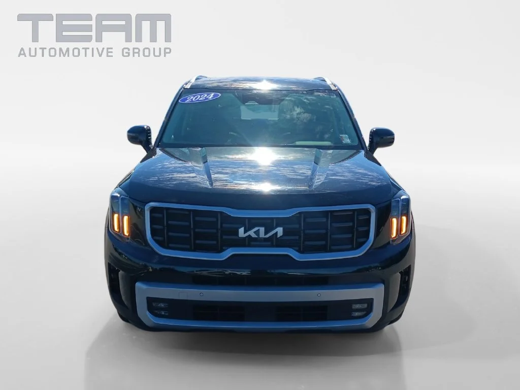 Used 2024 Black Kia SX image 2