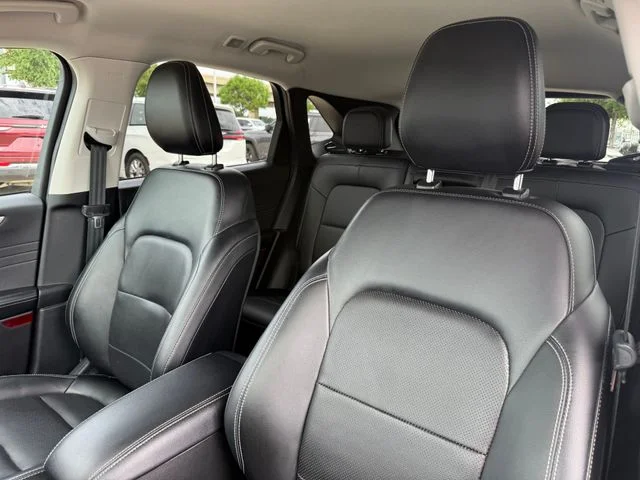 Used 2022 Gray Ford SEL image 10