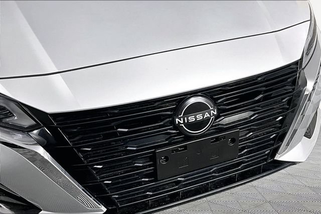 Used 2023 Silver Nissan 2.5 SV image 29