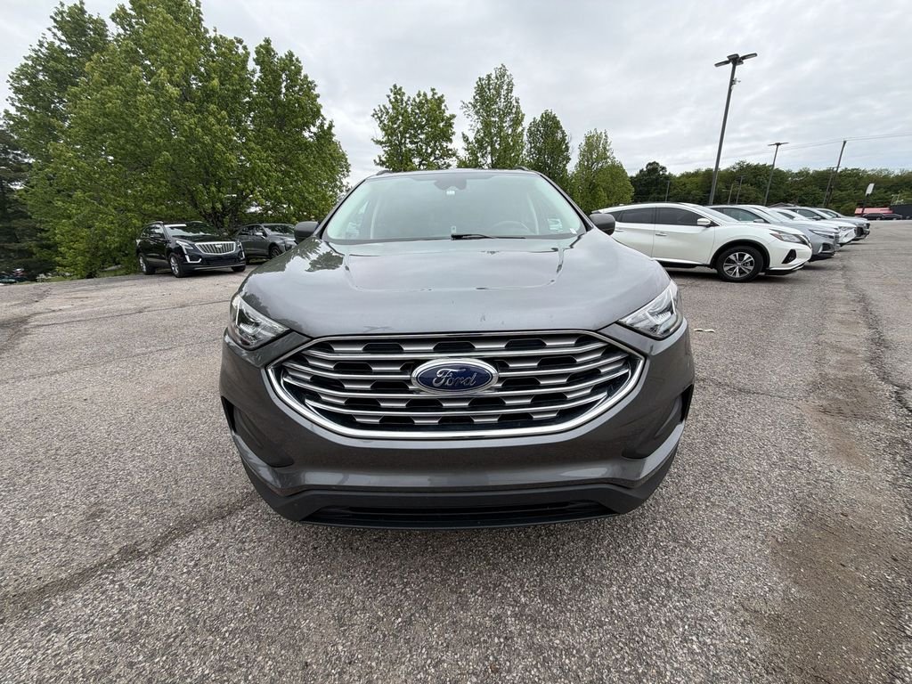 Used 2022 Gray Ford SE image 25