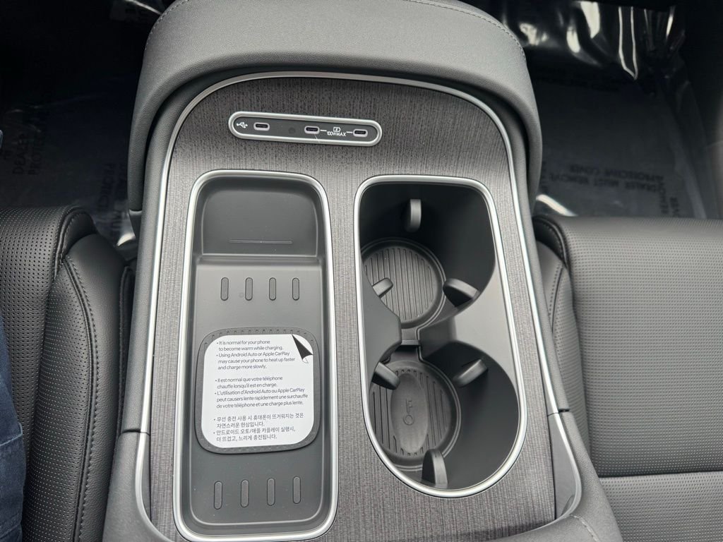 New 2026 Abyss Black Hyundai Limited AWD image 15