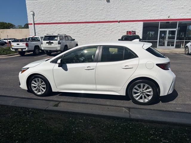 Used 2024 White Toyota SE image 4