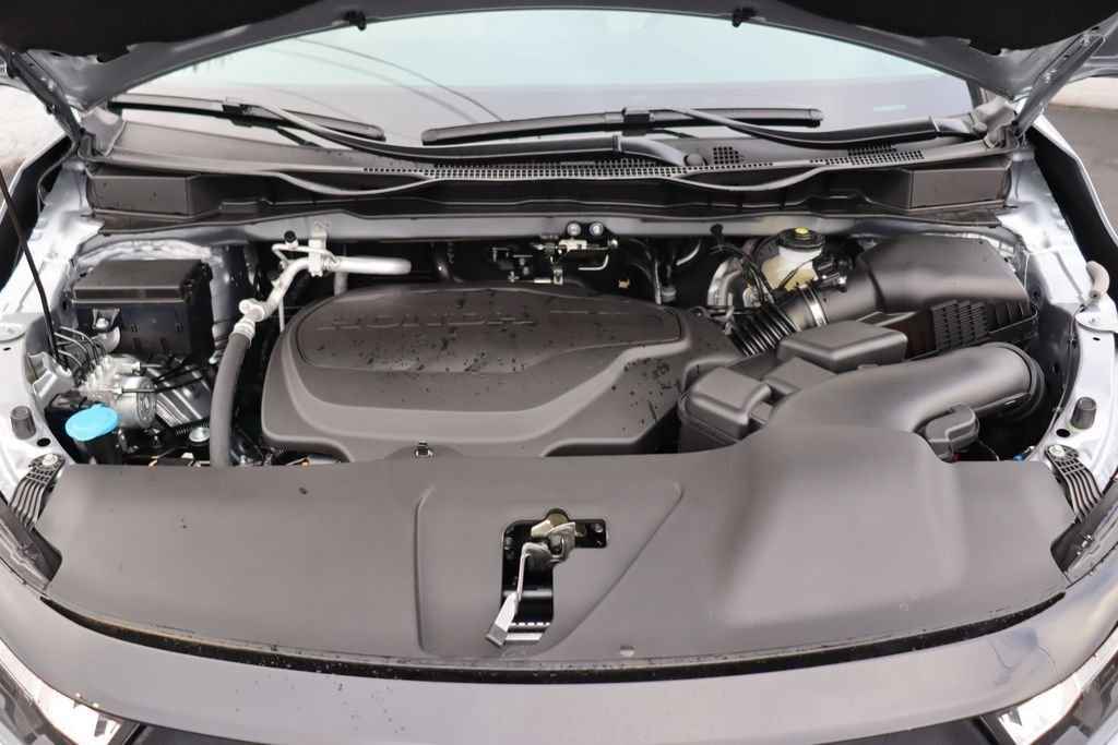 New 2026 Solar Silver Metallic Honda EX-L image 36