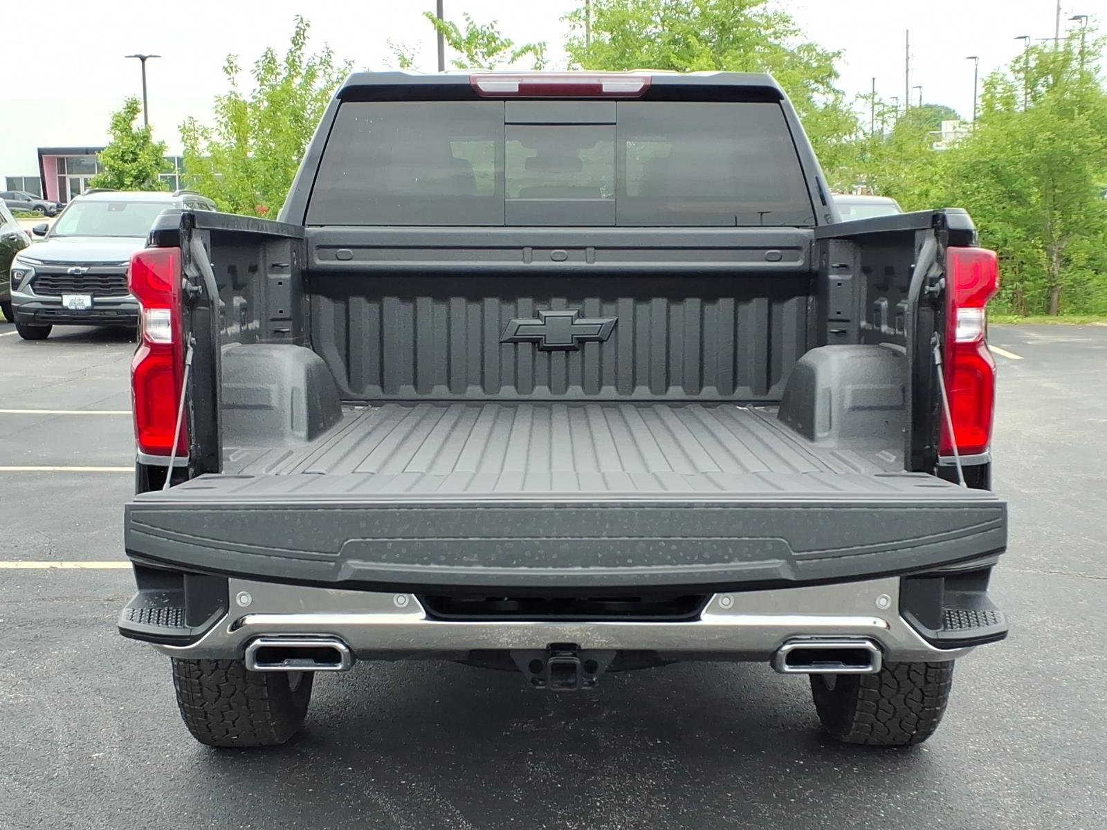2026 Chevrolet Silverado 1500 LTZ - Photo 19