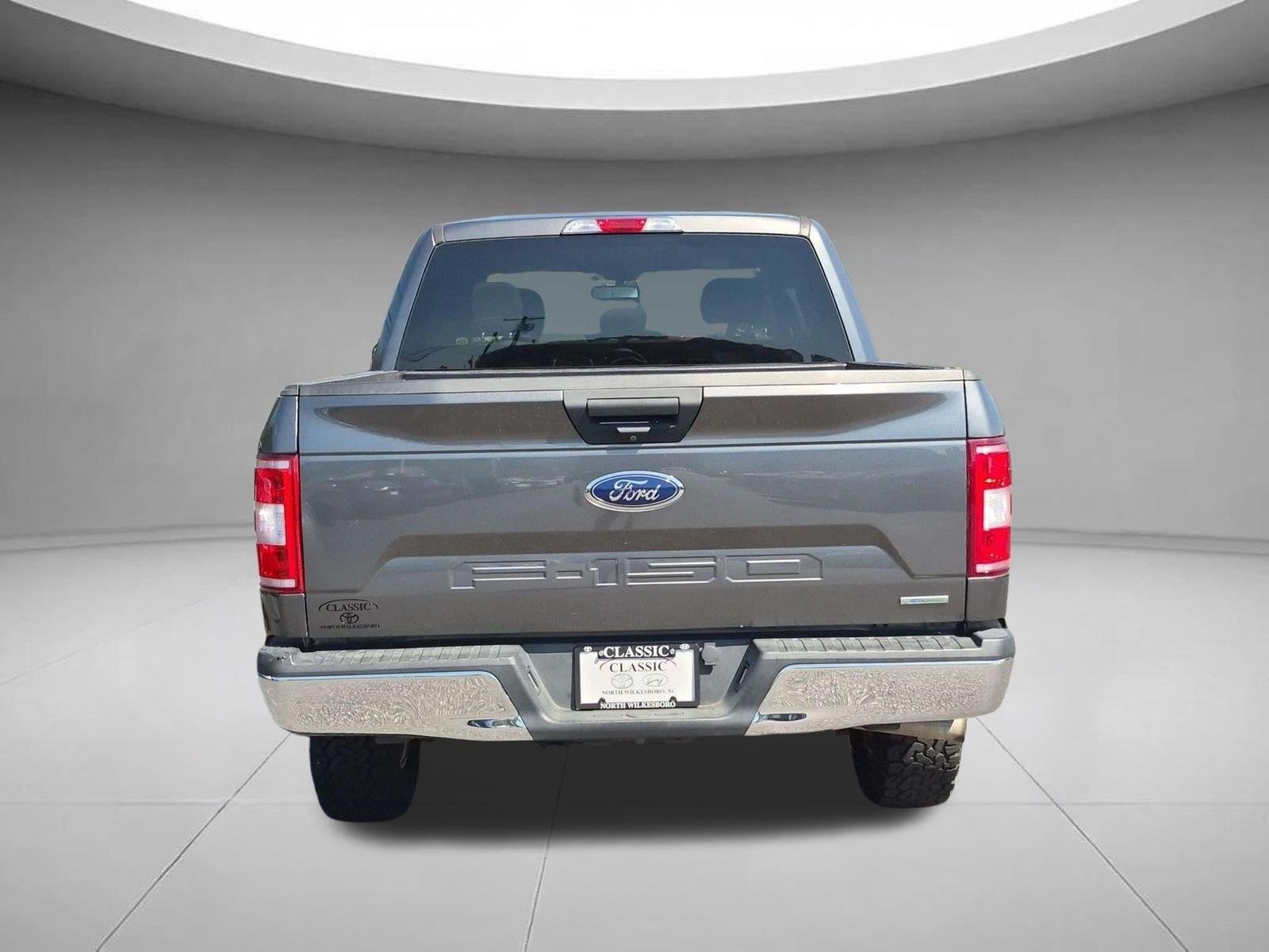 Used 2019 Magnetic Metallic Ford XLT image 4