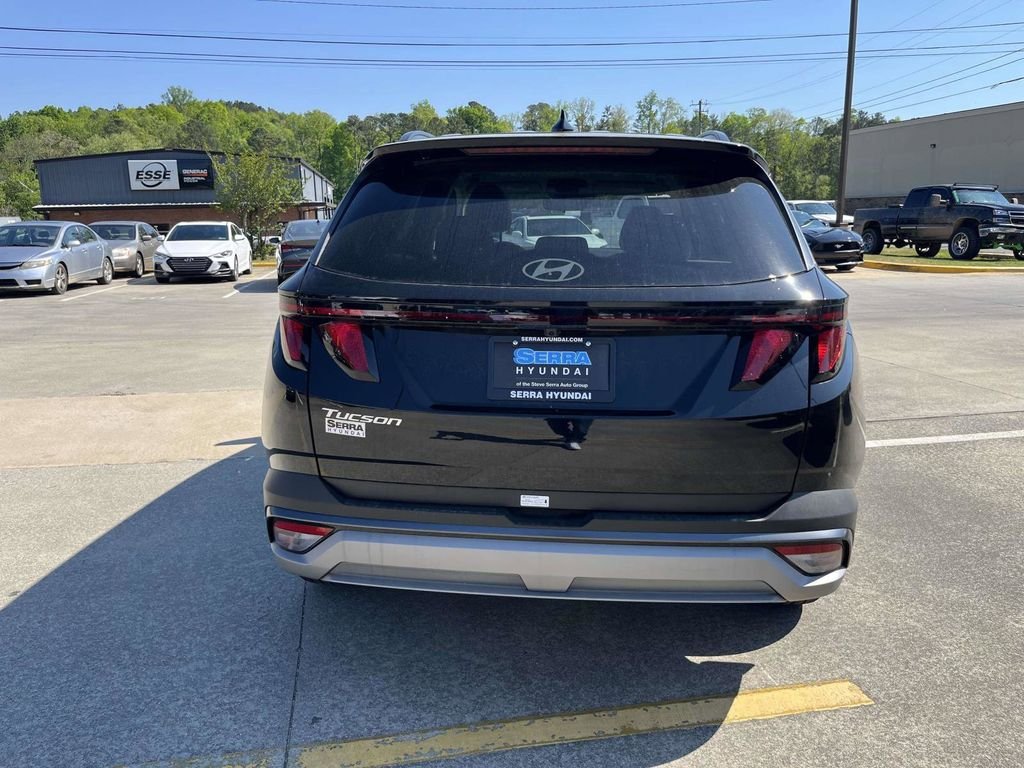 New 2026 Black Hyundai SEL FWD image 4