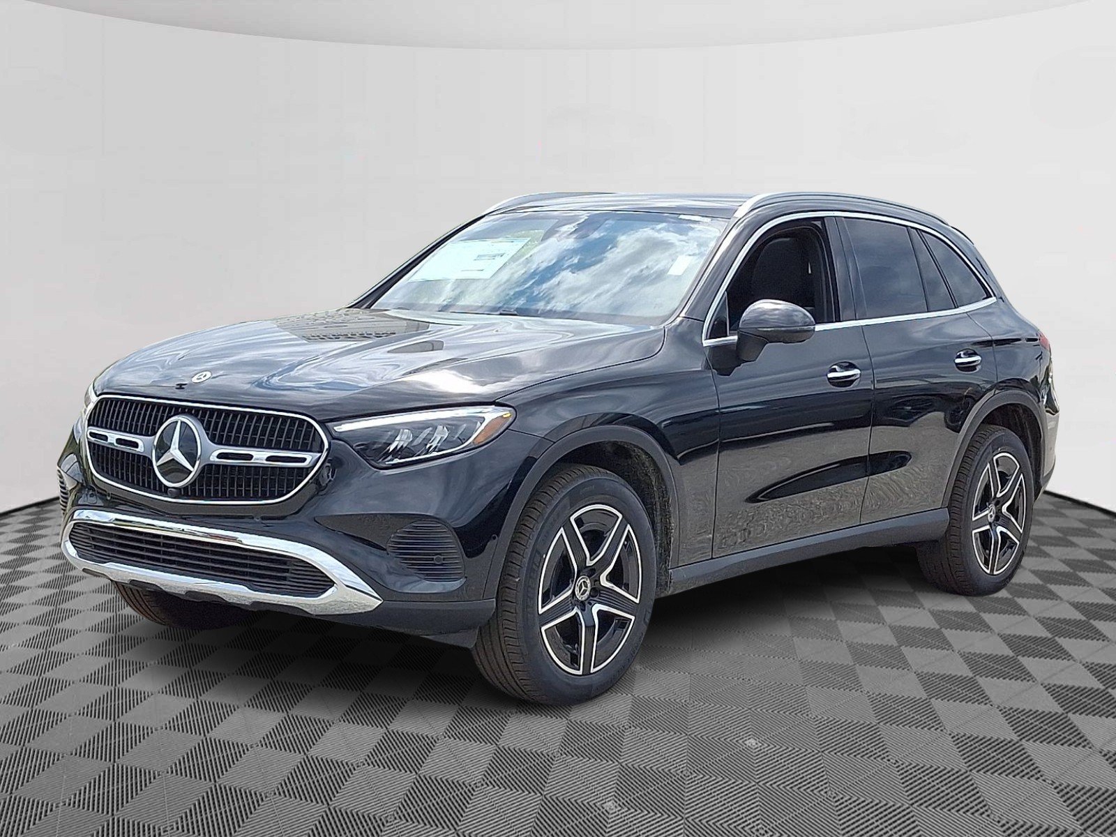 New 2026 Black Mercedes-Benz GLC 300 image 3