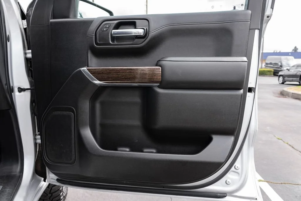 Used 2020 Quicksilver Metallic GMC SLE image 29