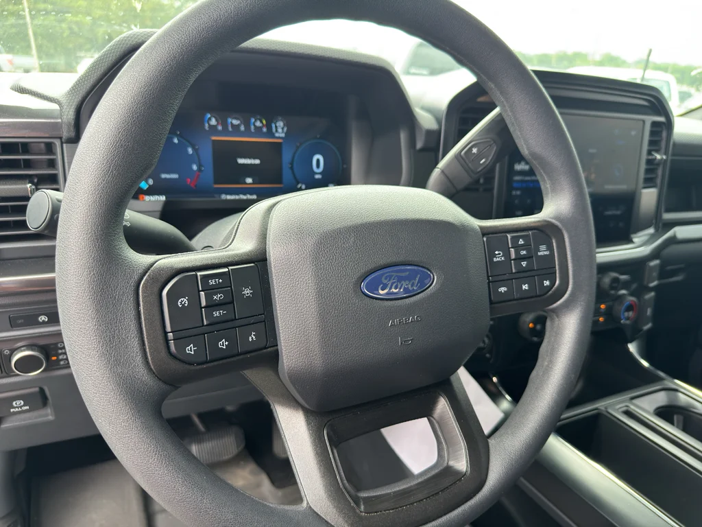 Certified Used 2025 Oxford White Ford STX image 15