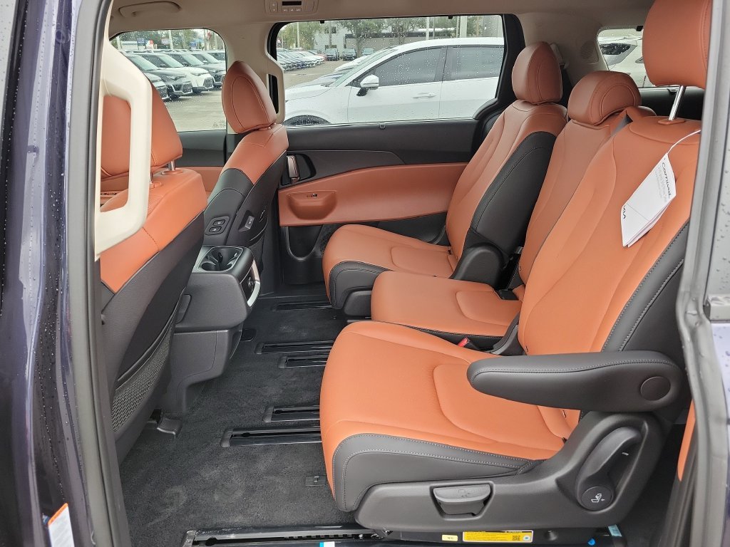 New 2026 Deep Chroma Blue Kia EX image 16