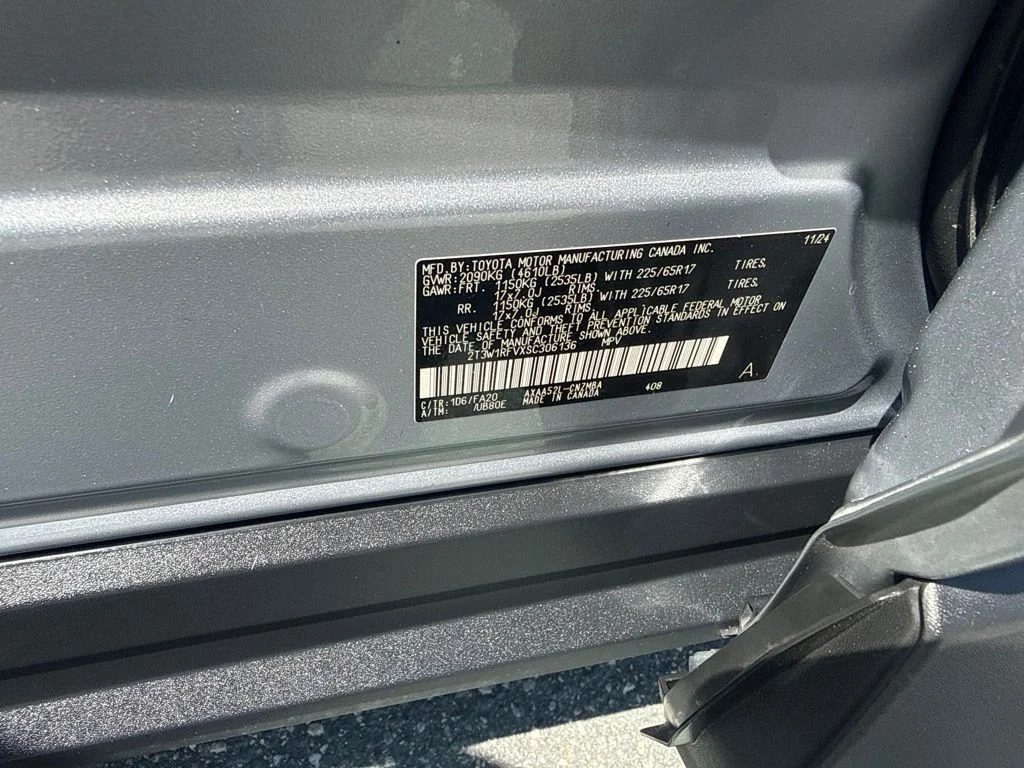 Used 2025 Silver Toyota XLE image 25