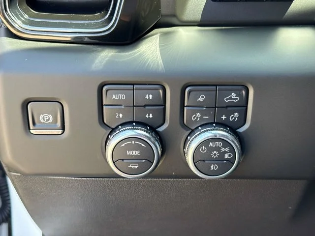 Used 2025 White GMC AT4 image 42