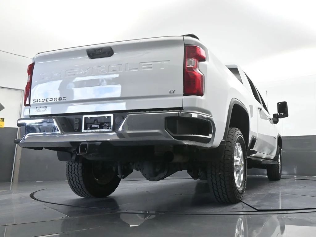 Used 2022 Summit White Chevrolet LT image 54