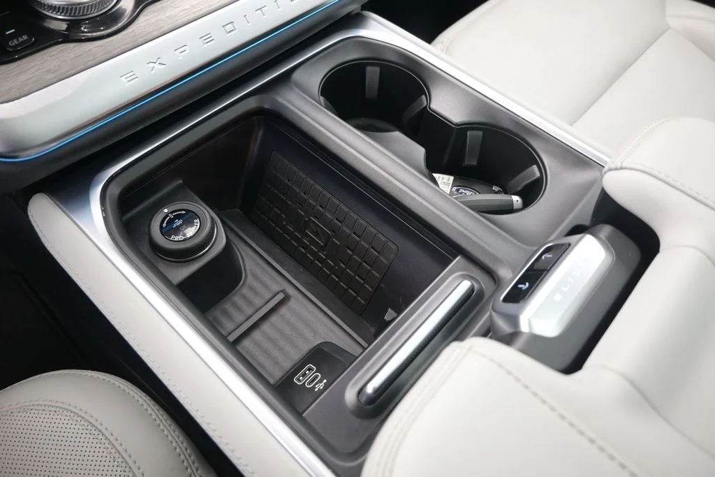 Certified Used 2025 Gray Ford Platinum image 19