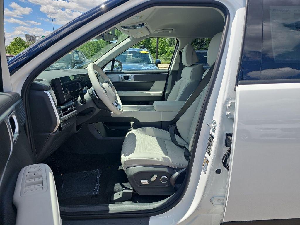 New 2026 White Hyundai SEL image 9