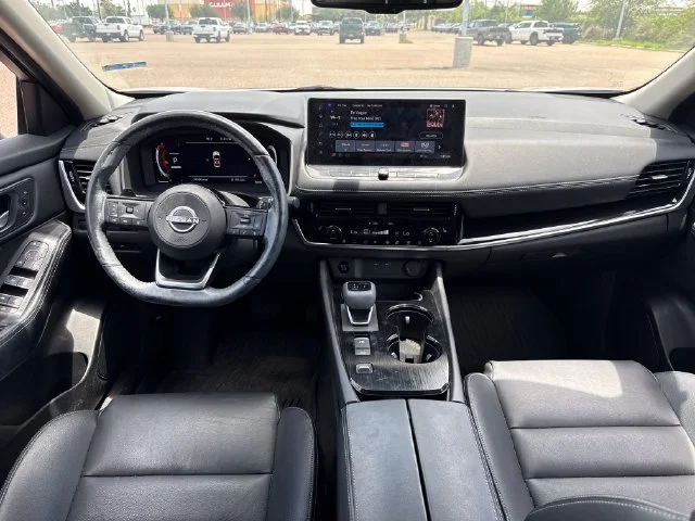 Used 2024 White Nissan SL image 13