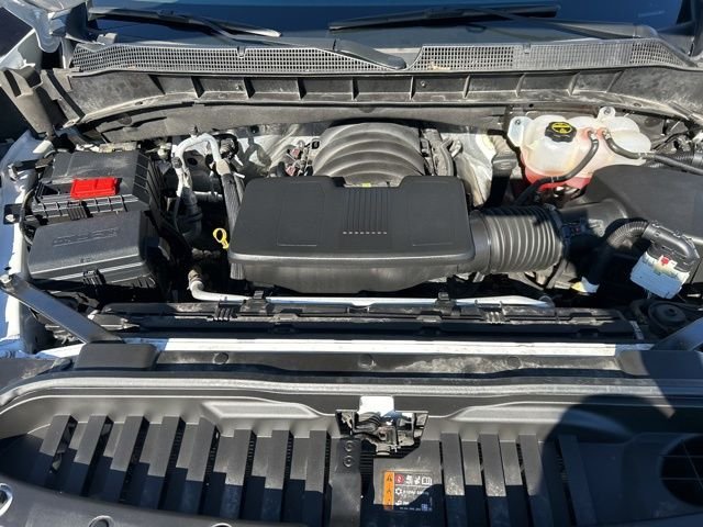 Used 2025 White Chevrolet RST image 55