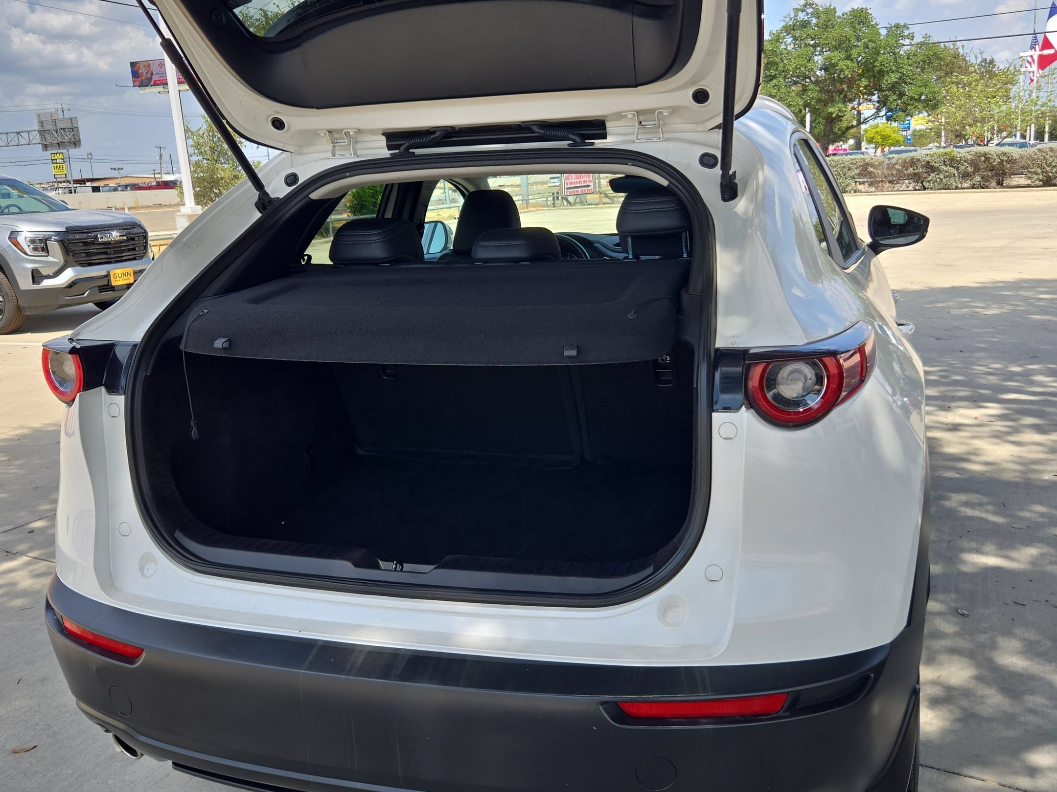 2025 Mazda CX-30 Preferred - Photo 23