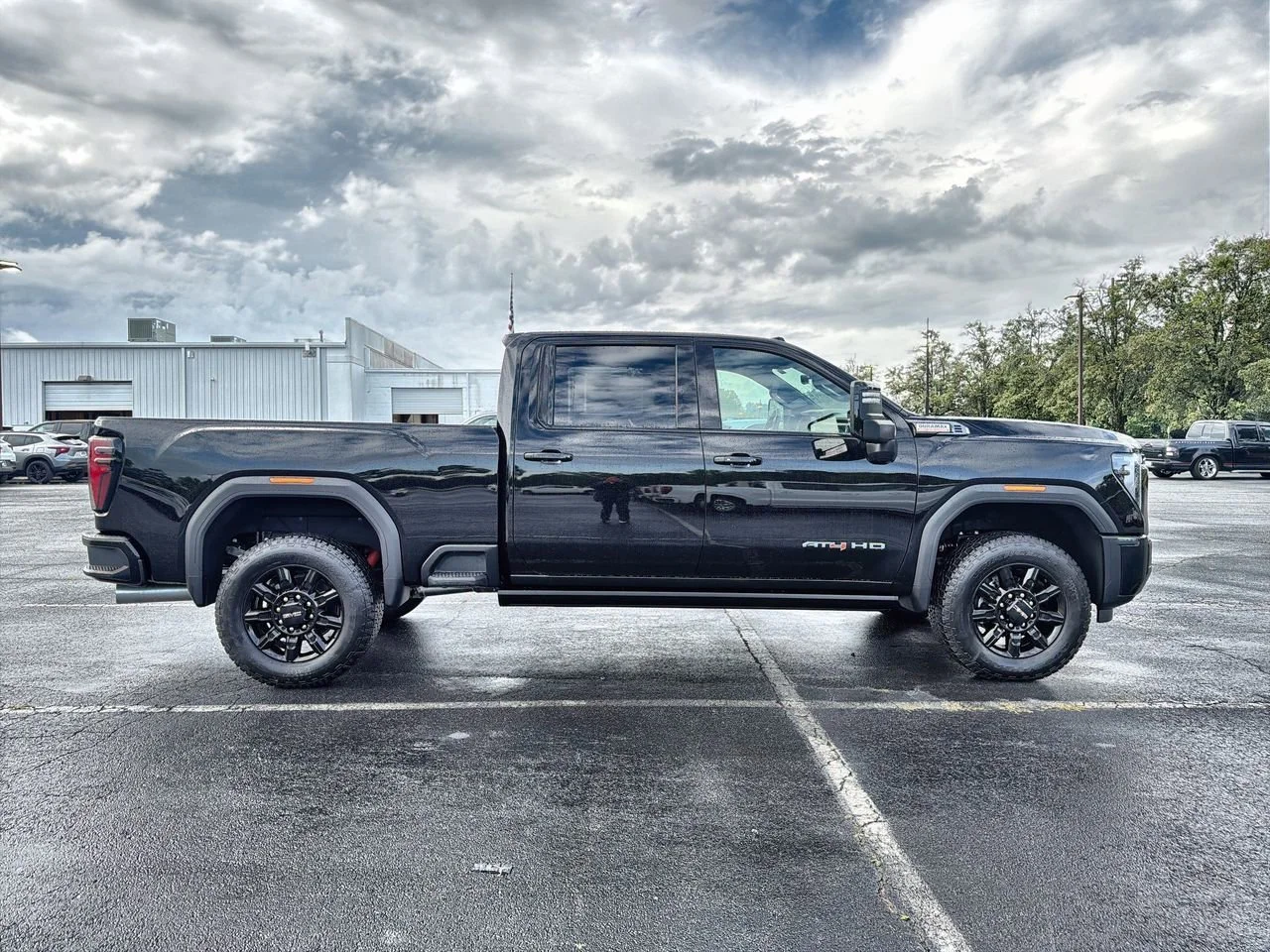 New 2026 Onyx Black GMC AT4 image 9