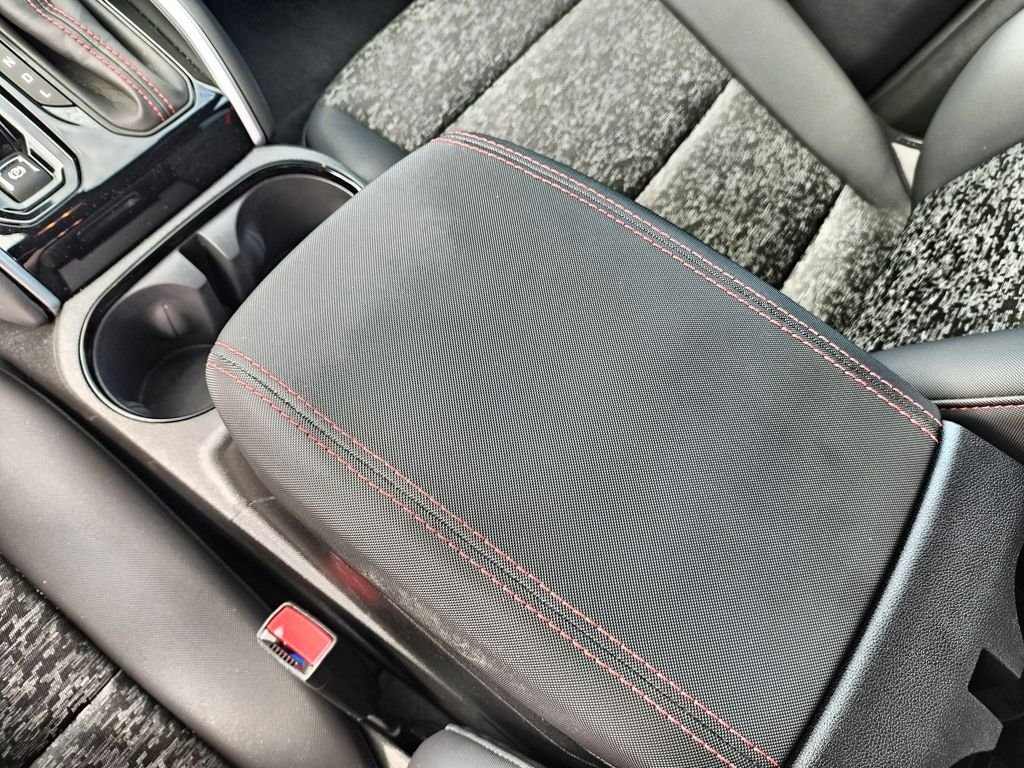 Used 2024 Red Chevrolet Z71 image 20