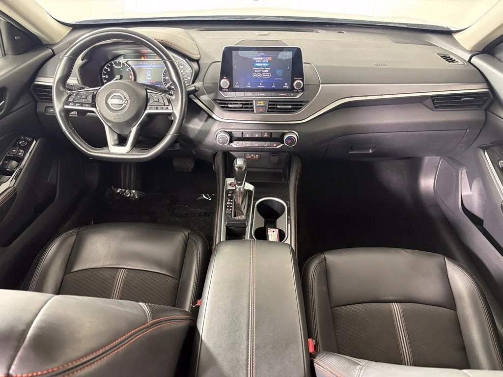 Used 2024 Silver Nissan 2.5 SR image 29