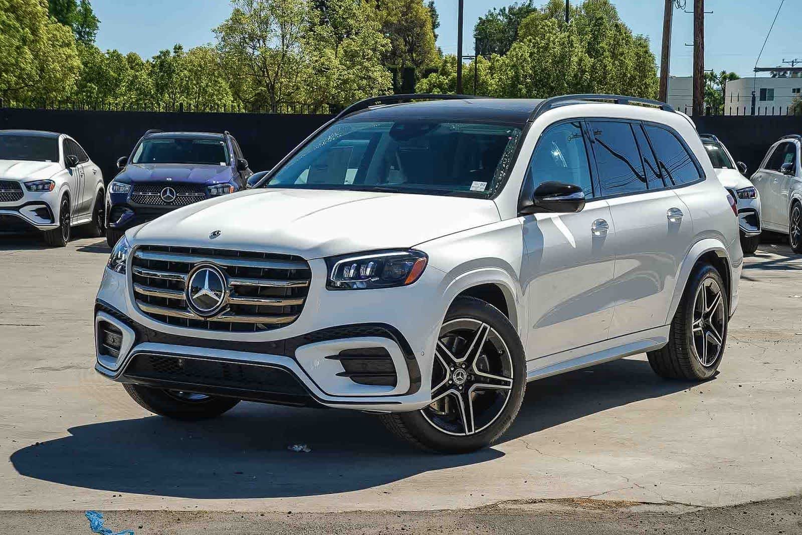 New 2026 Polar White Mercedes-Benz GLS 450 image 1