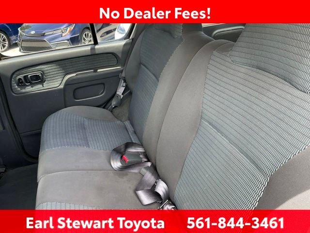 Used 2004 Silver Nissan SE image 15