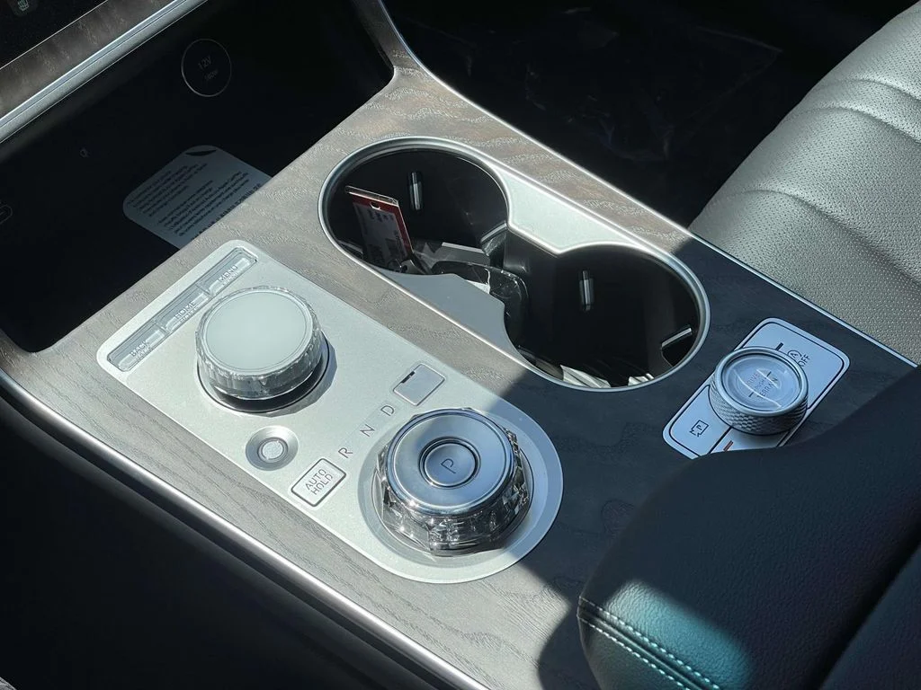 New 2026 Gray Genesis 2.5T Select image 17
