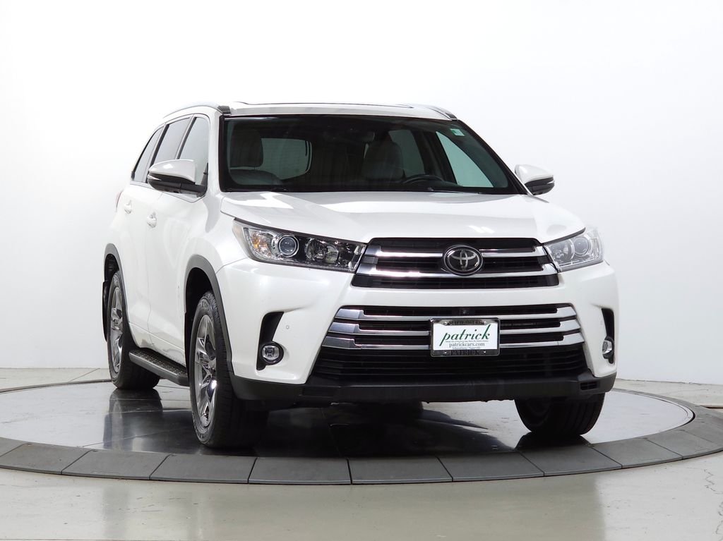 Used 2019 Blizzard Pearl Toyota Limited Platinum image 1