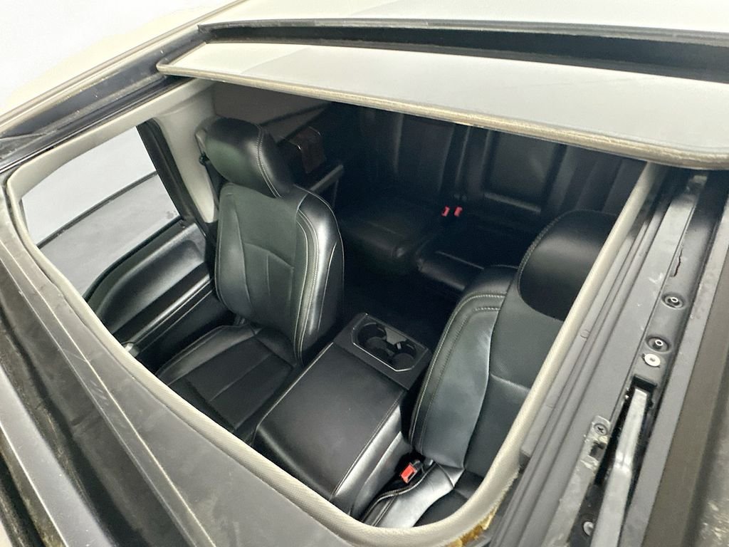 Used 2018 Stone Gray Ford Lariat image 28