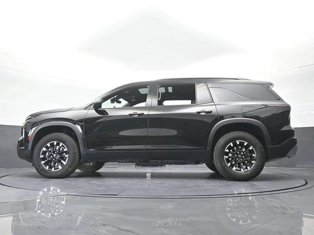 Used 2025 Mosaic Black Metallic Chevrolet Z71 image 84