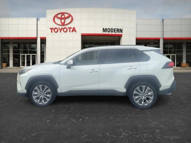 Certified Used 2022 BLIZZARD PEARL Toyota  image 7