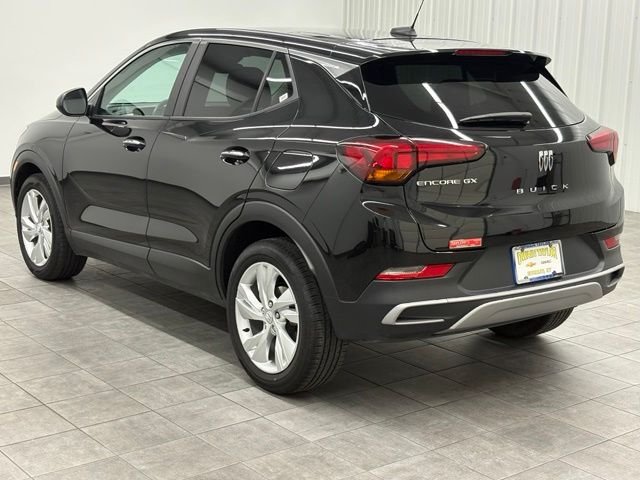 Used 2025 Black Buick Preferred image 4