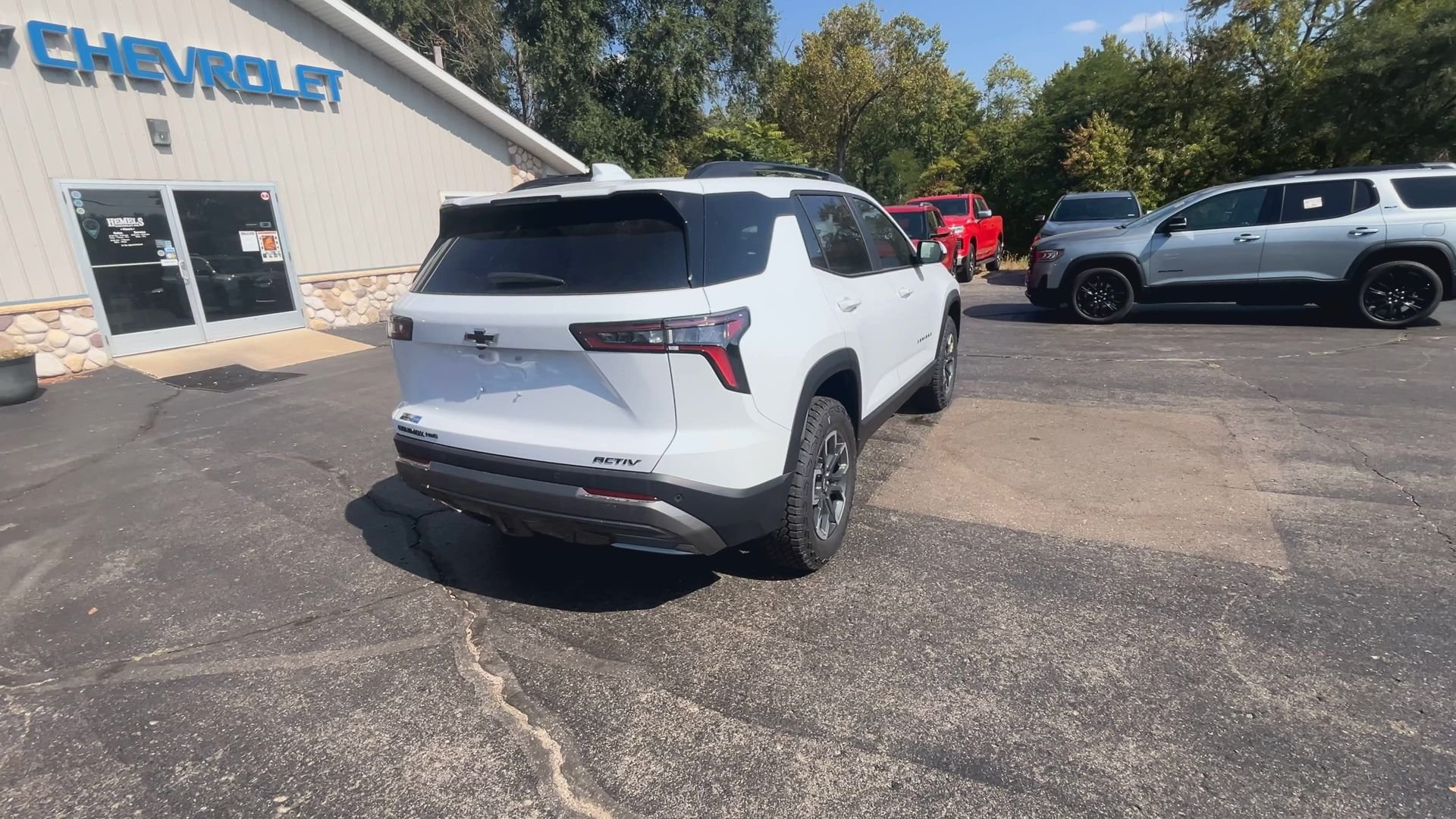 New 2026 Polar White Tricoat Chevrolet ACTIV image 32