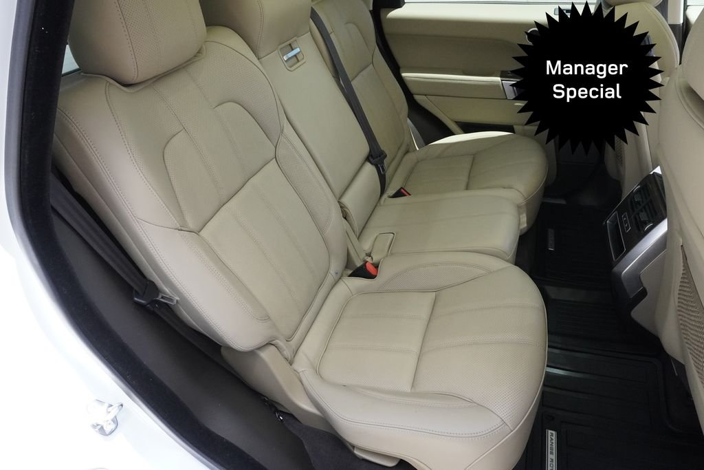 Used 2016 White Land Rover 3.0L V6 Supercharged HSE image 27