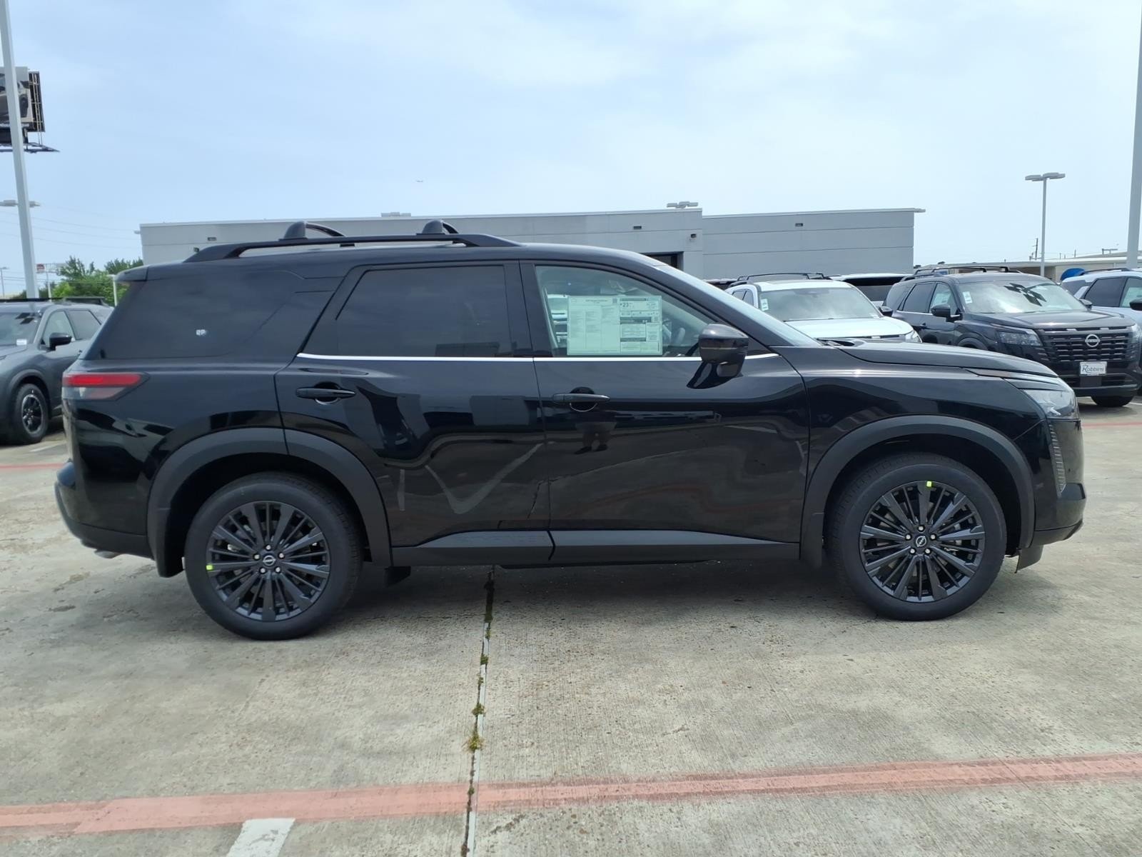 2026 Nissan Pathfinder SL Black at Robbins Nissan