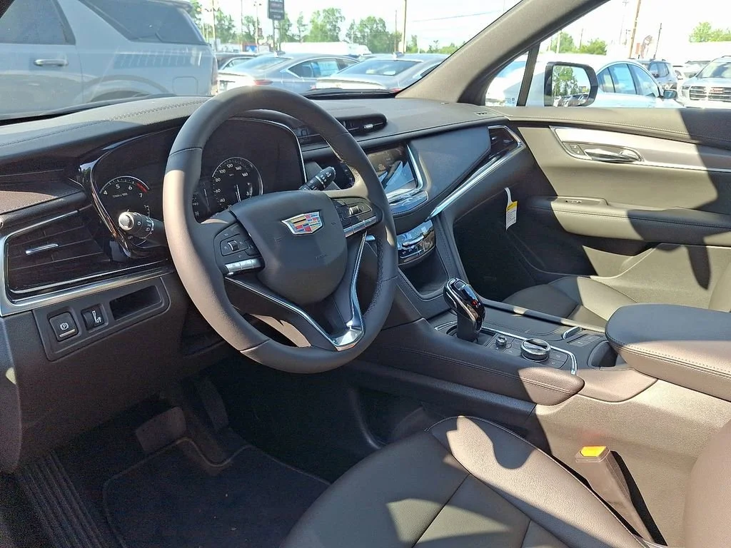 2025 Cadillac XT6 Luxury - Photo 16