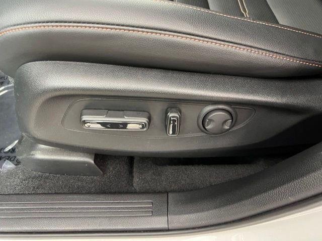 Certified Used 2025 Platinum White Pearl Honda Sport-L image 10