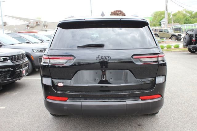 Used 2024 Black Jeep Limited image 32